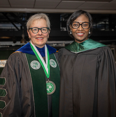 Pres. Bloomberg and Sandra Williams at the Fall 2022 Commencement
